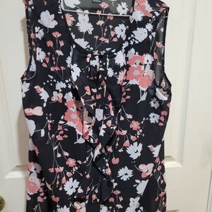 Liz Claiborne Black Floral Sleeveless Blouse